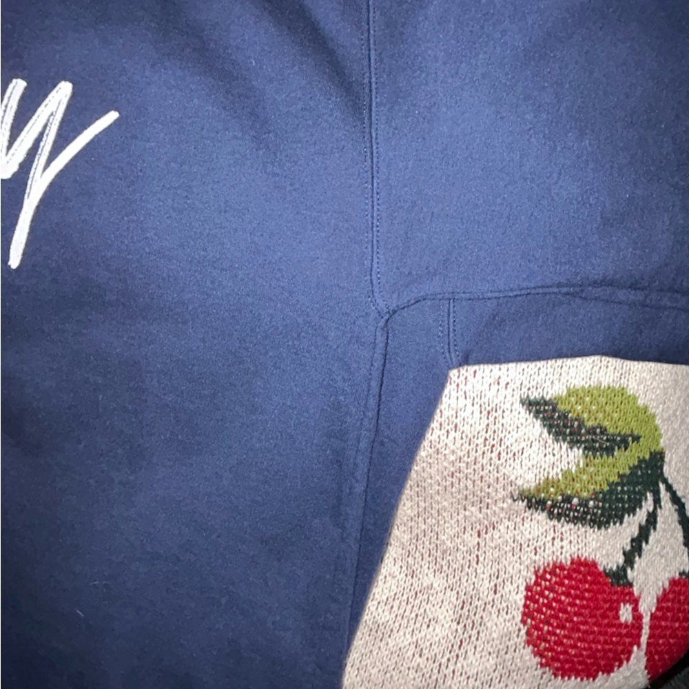 2/30$ 🛍️ SASSY Navy Sweatshirt - Picture 2 of 6
